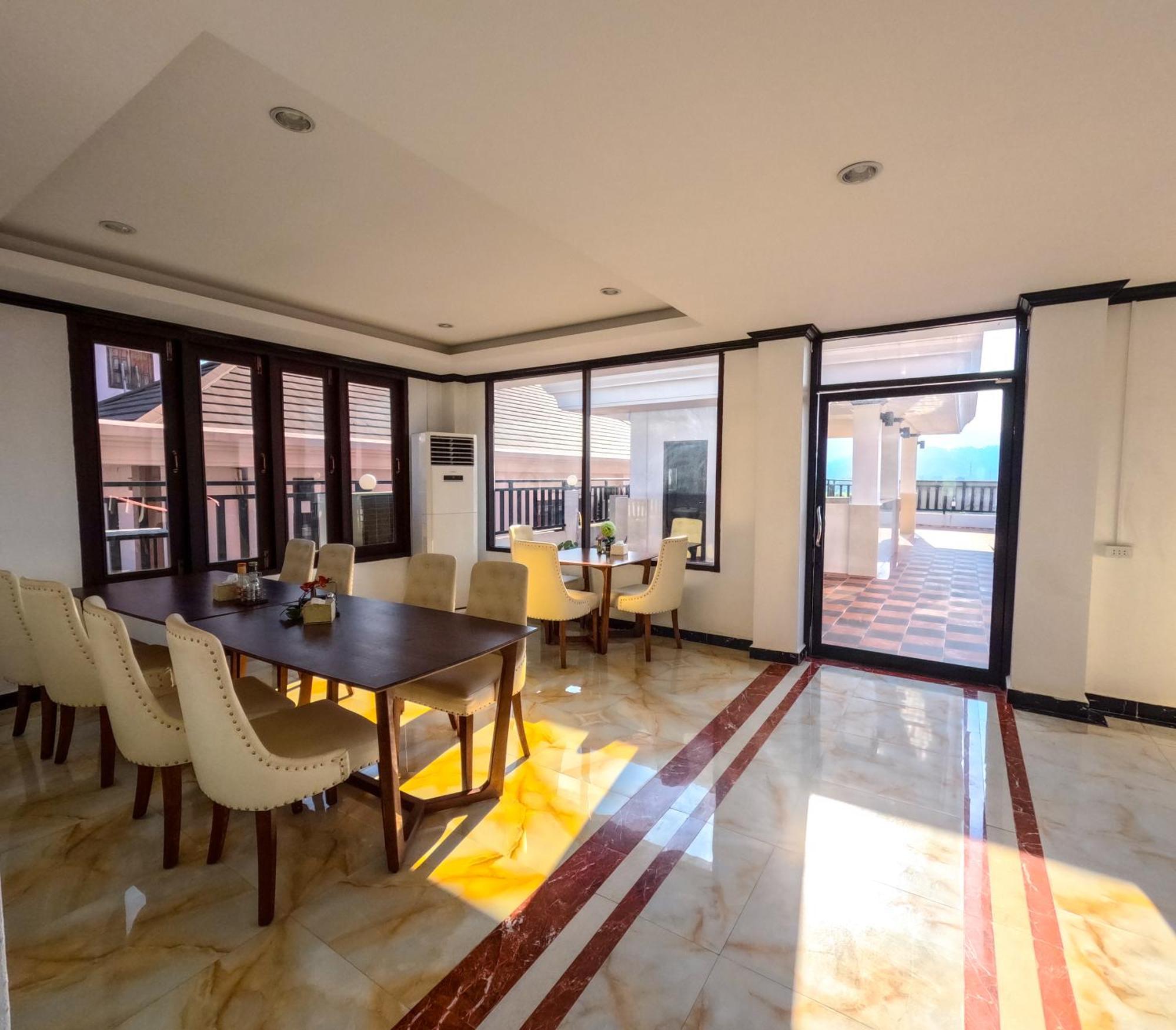 Vang Vieng Consiana Hotel 外观 照片