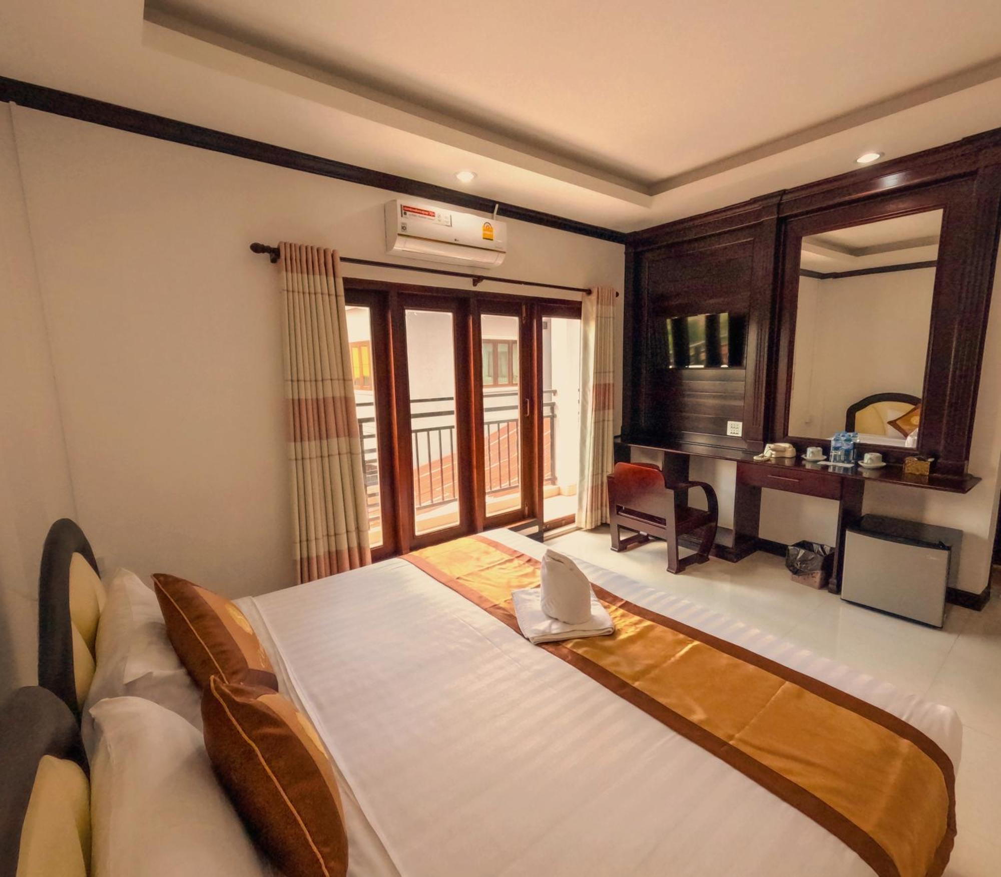 Vang Vieng Consiana Hotel 外观 照片