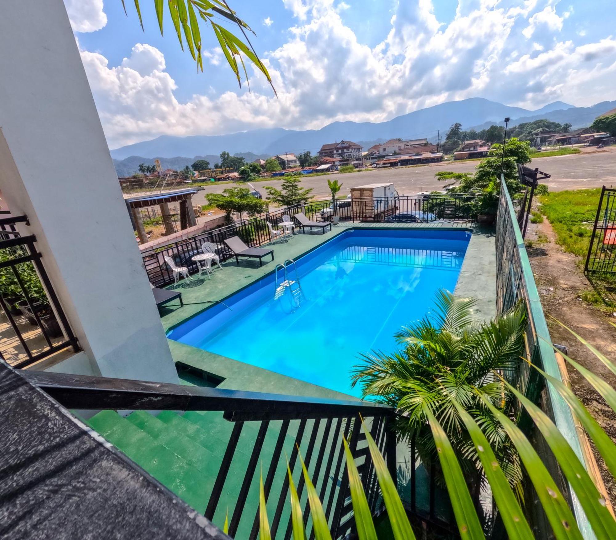 Vang Vieng Consiana Hotel 外观 照片