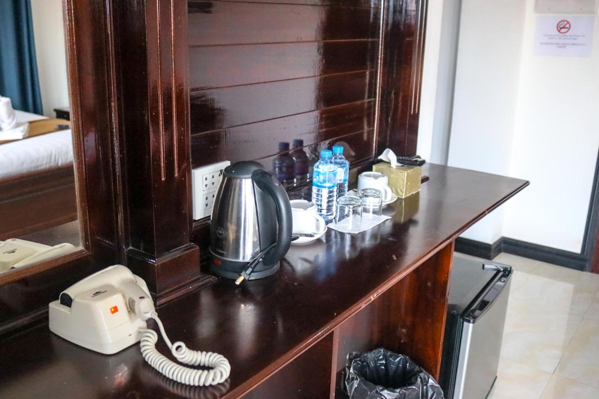 Vang Vieng Consiana Hotel 外观 照片