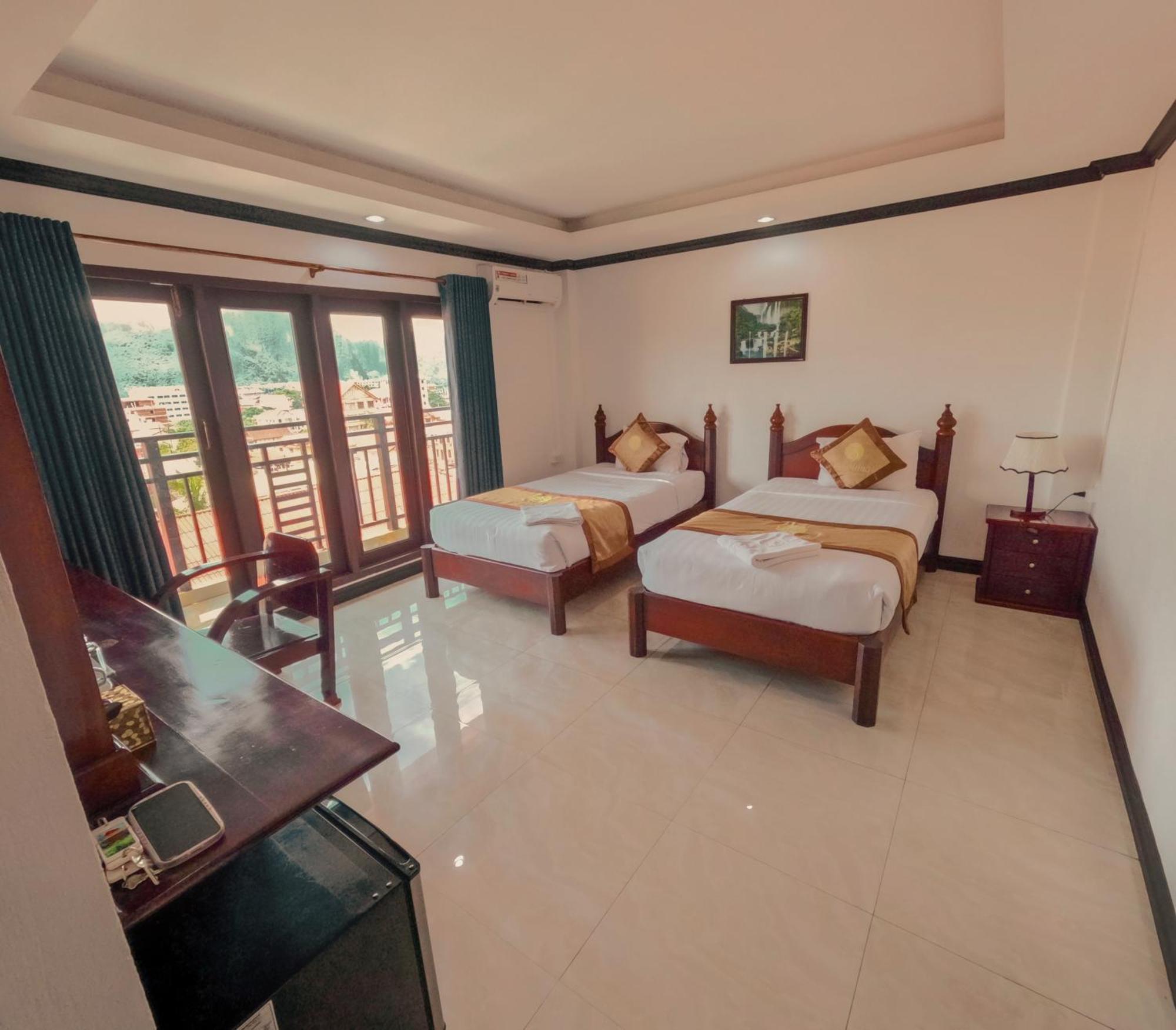 Vang Vieng Consiana Hotel 外观 照片