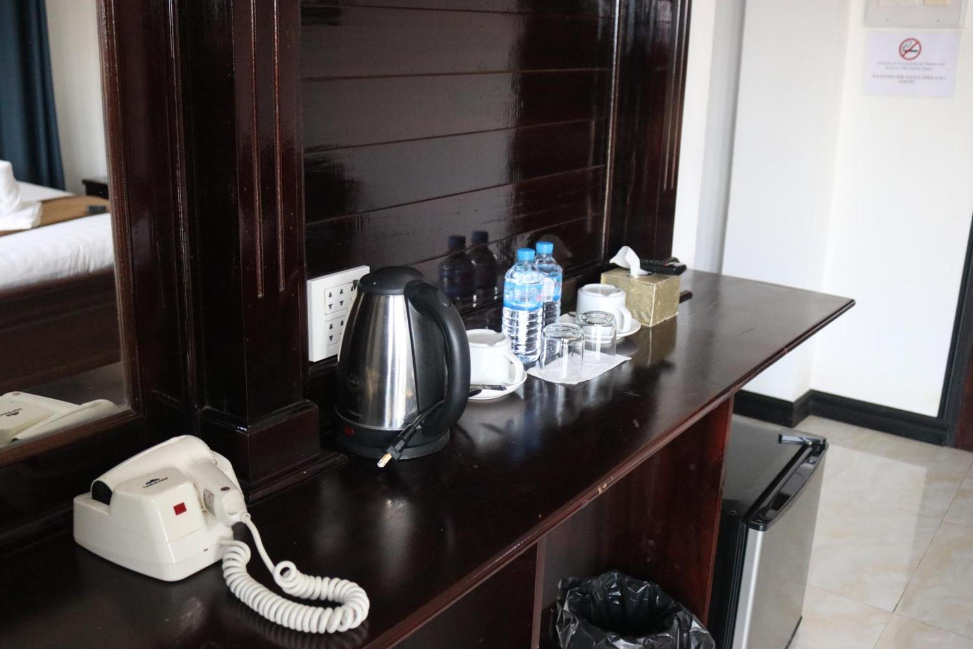 Vang Vieng Consiana Hotel 外观 照片